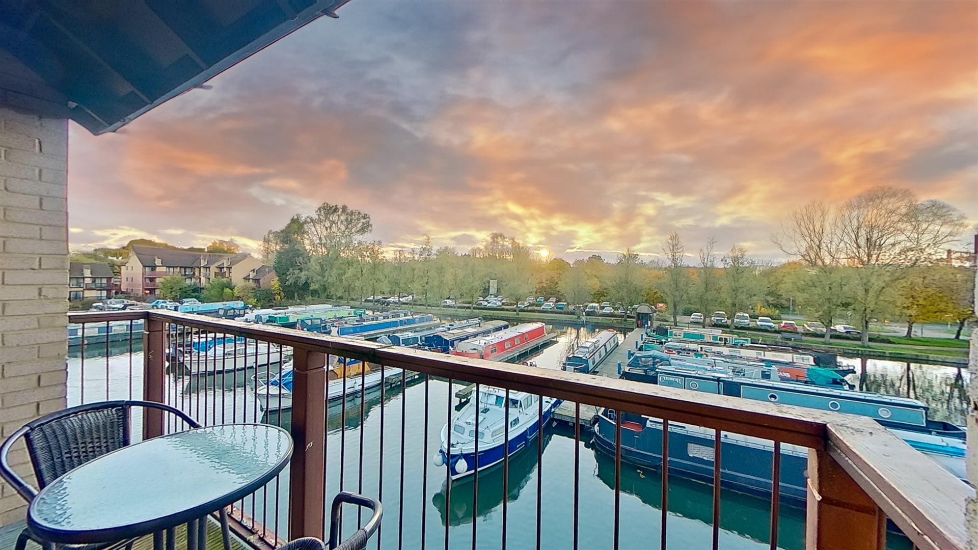 Woodley Headland, Peartree Bridge, Milton Keynes